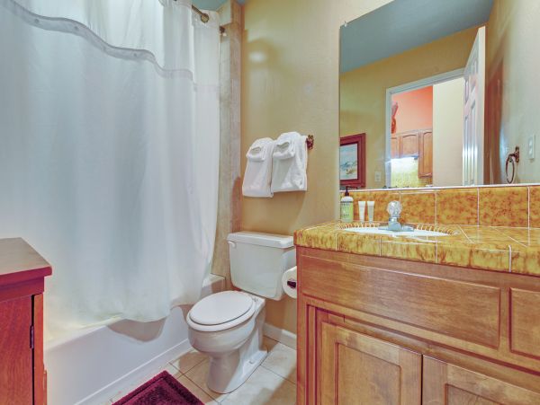 Santa Cruz County Home 984366