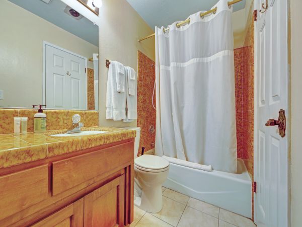 Santa Cruz County Home 984366