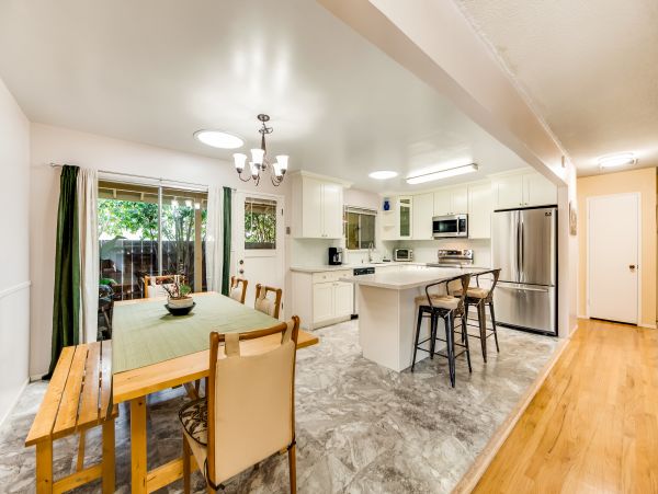 Santa Cruz County Home 984367