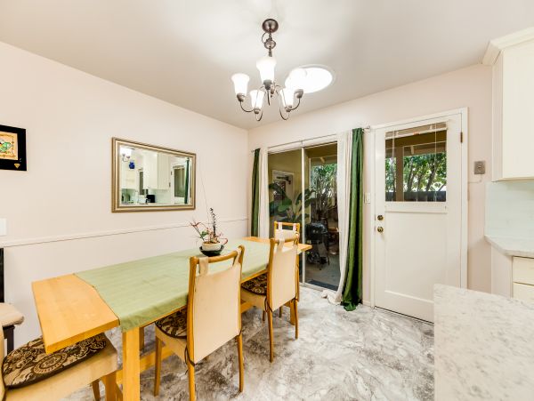 Santa Cruz County Home 984367