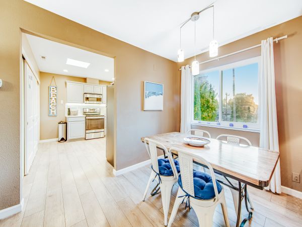 Santa Cruz County Home 984368