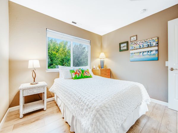 Santa Cruz County Home 984368