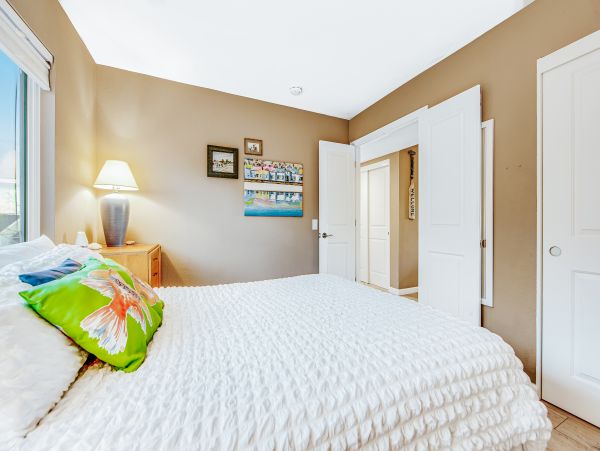 Santa Cruz County Home 984368