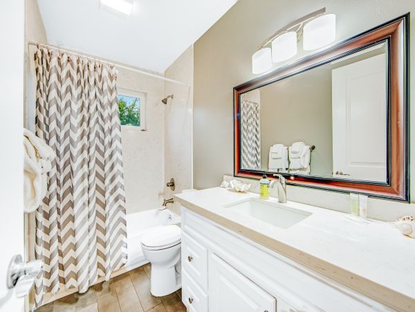 Santa Cruz County Home 984368