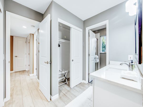 Santa Cruz County Home 984368