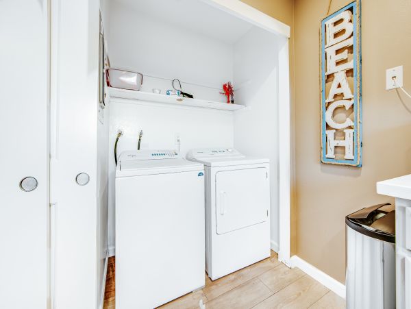 Santa Cruz County Home 984368