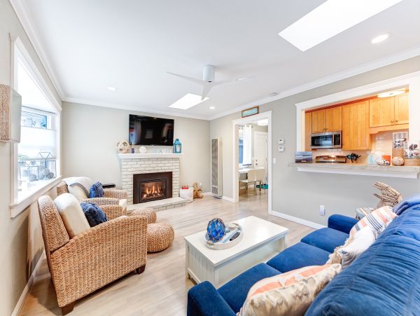 Santa Cruz County Home 984369