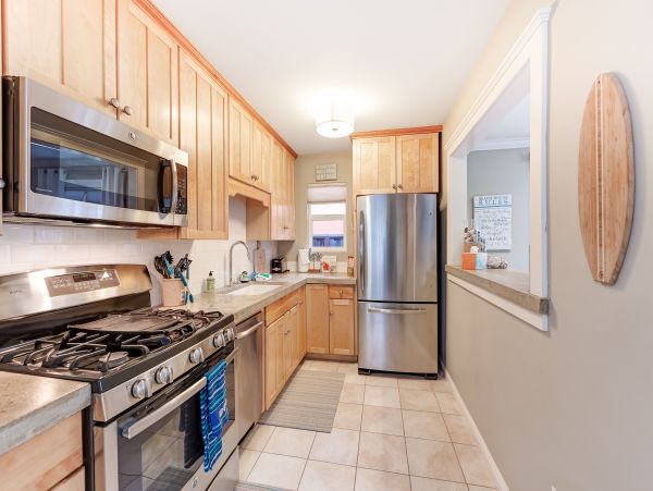Santa Cruz County Home 984369