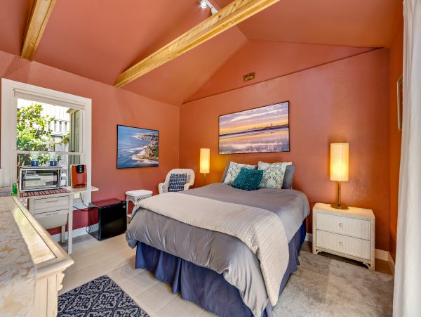 Santa Cruz County Home 984370
