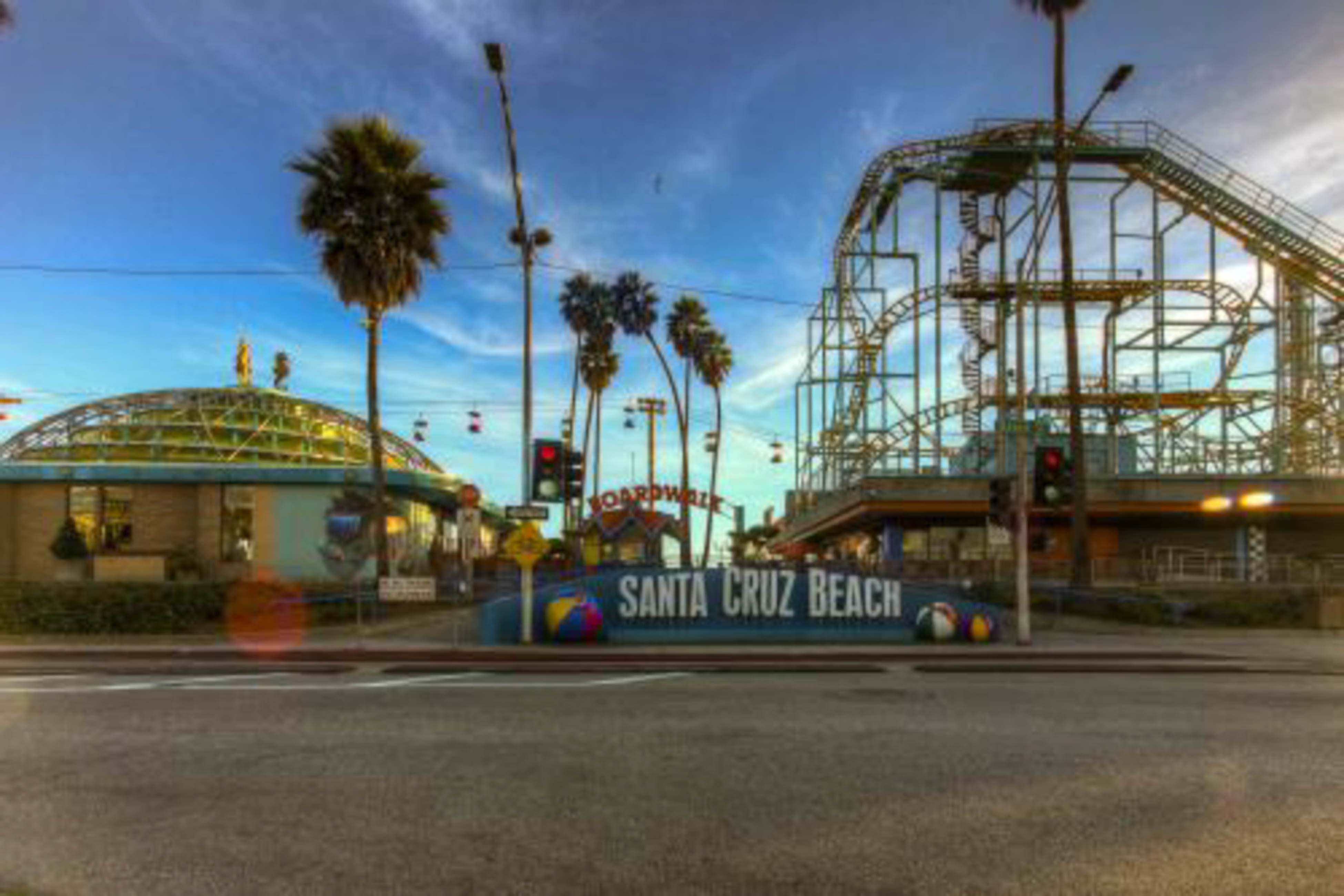 Santa Cruz County Home 984370