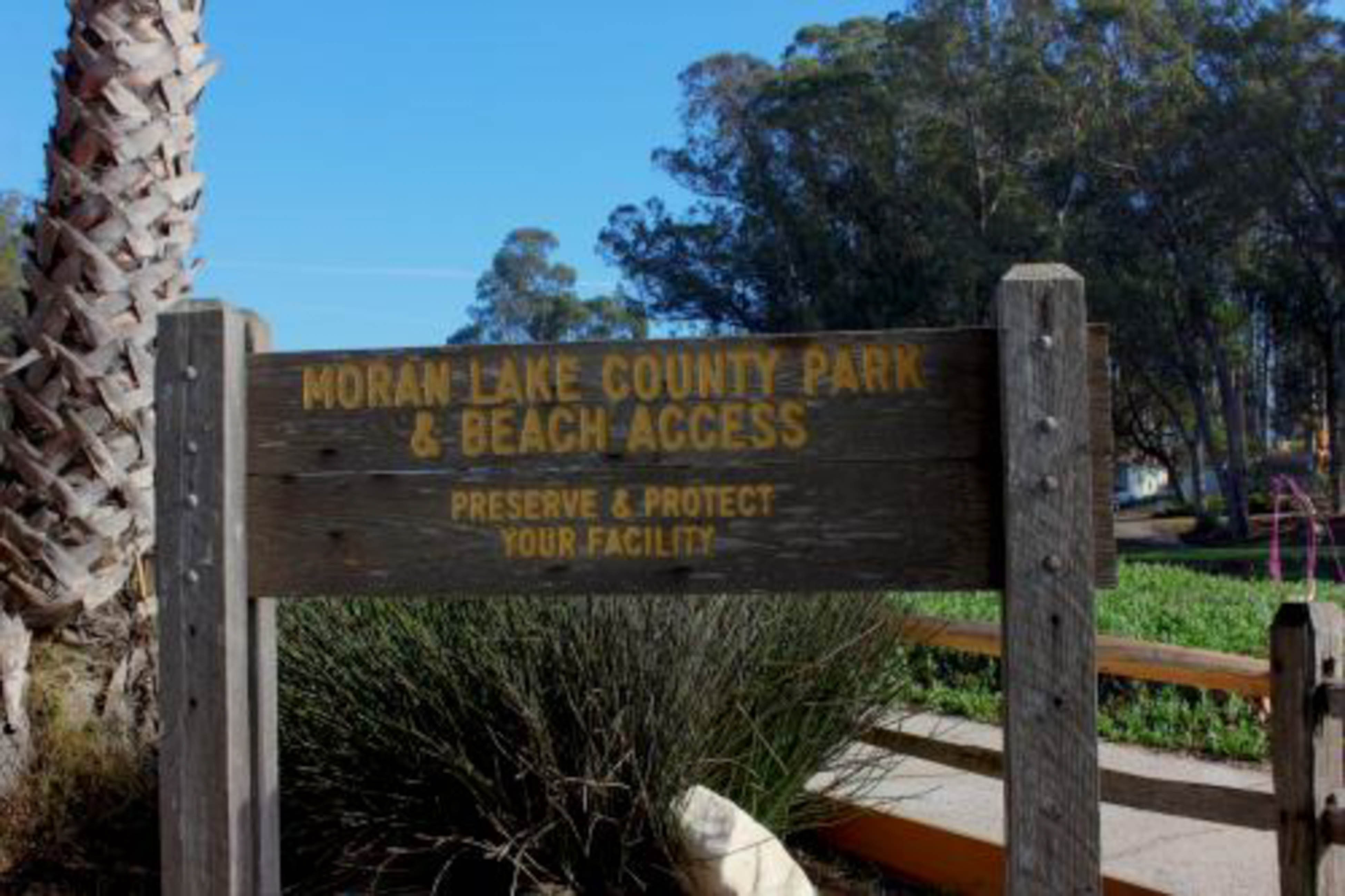 Santa Cruz County Home 984370