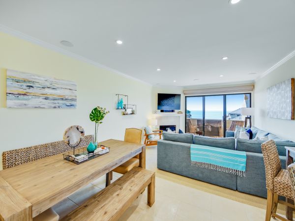 Santa Cruz County Home 984371