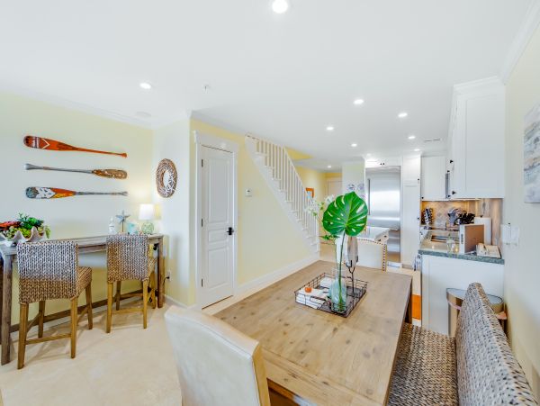 Santa Cruz County Home 984371