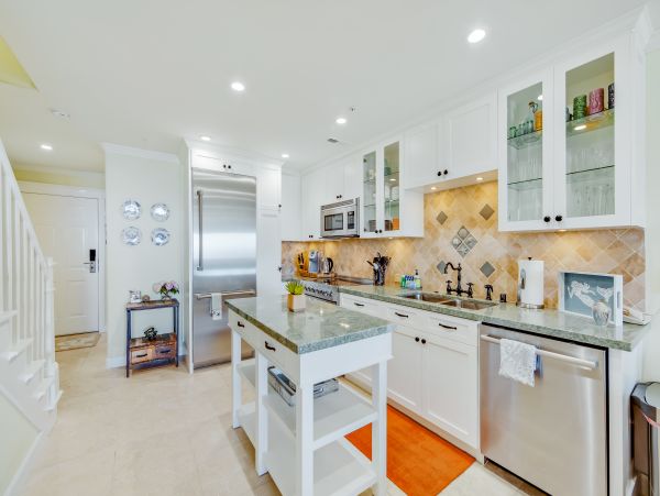 Santa Cruz County Home 984371