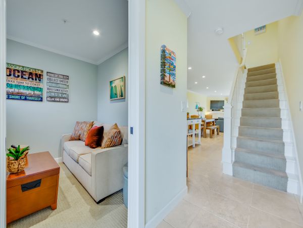 Santa Cruz County Home 984371