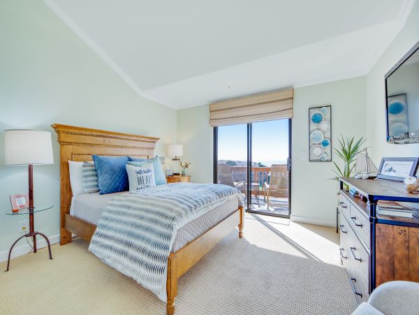 Santa Cruz County Home 984371