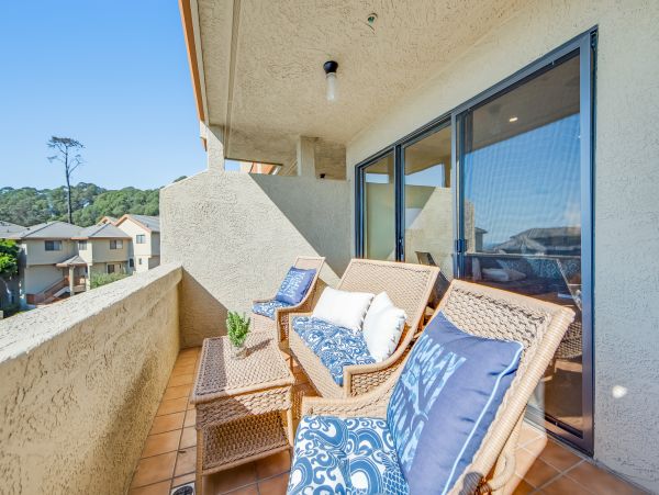 Santa Cruz County Home 984371