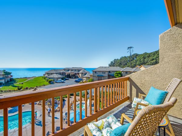 Santa Cruz County Home 984371