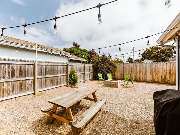 Santa Cruz County Home 984372