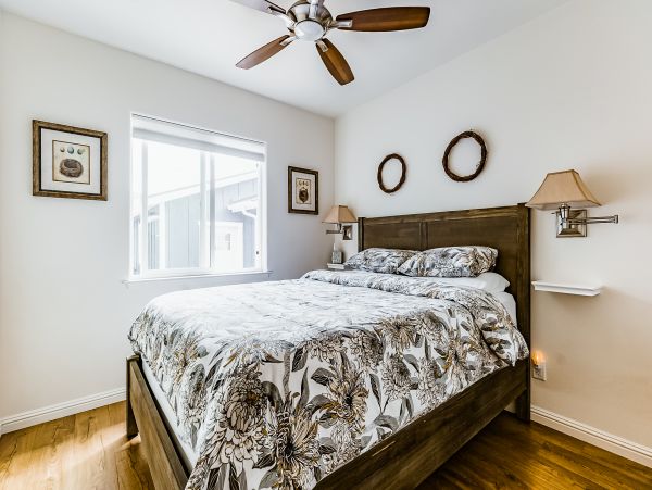 Santa Cruz County Home 984372