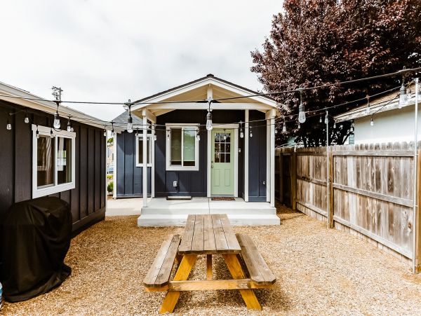 Santa Cruz County Home 984372