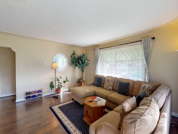 Santa Cruz County Home 984373