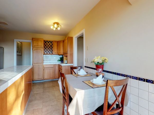 Santa Cruz County Home 984373