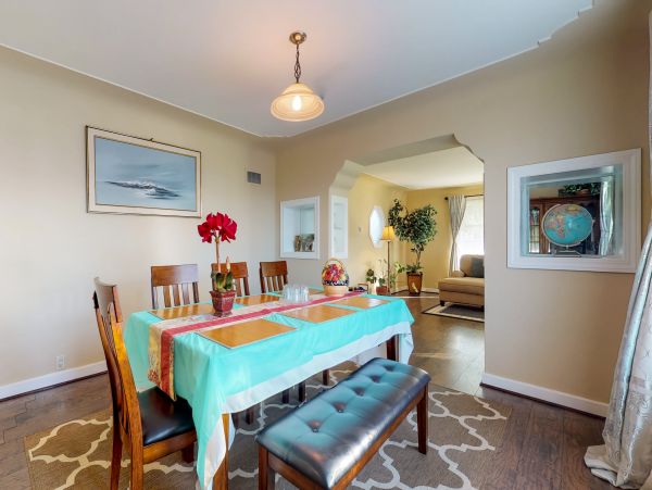 Santa Cruz County Home 984373