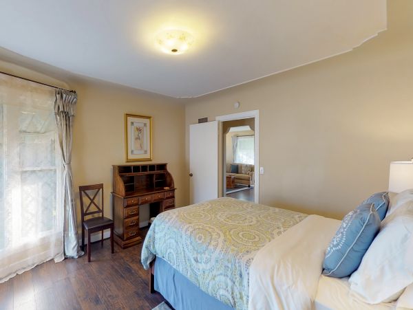 Santa Cruz County Home 984373