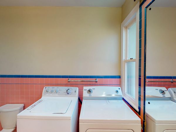 Santa Cruz County Home 984373