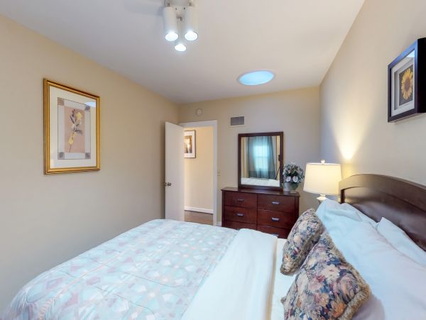Santa Cruz County Home 984373