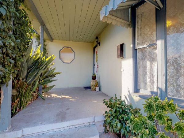 Santa Cruz County Home 984373