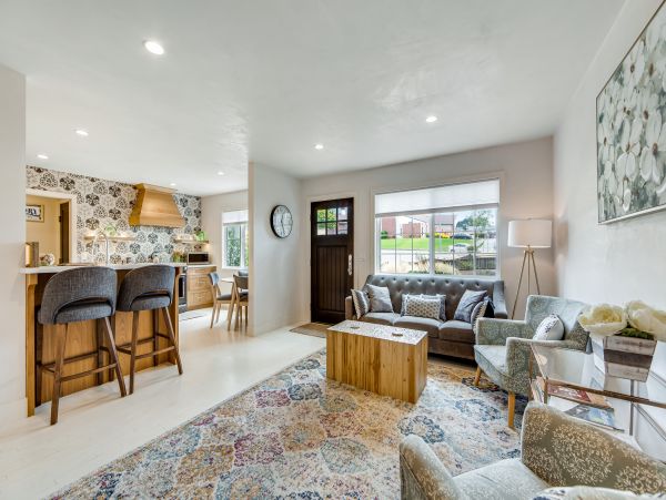 Santa Cruz County Home 984374