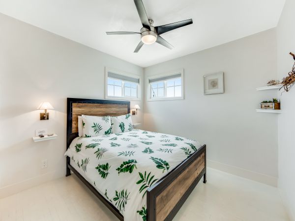 Santa Cruz County Home 984374