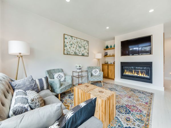 Santa Cruz County Home 984374