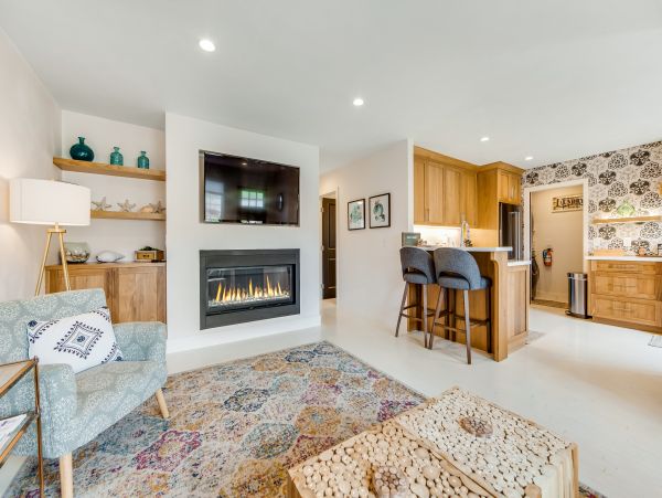 Santa Cruz County Home 984374