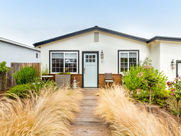 Santa Cruz County Home 984374