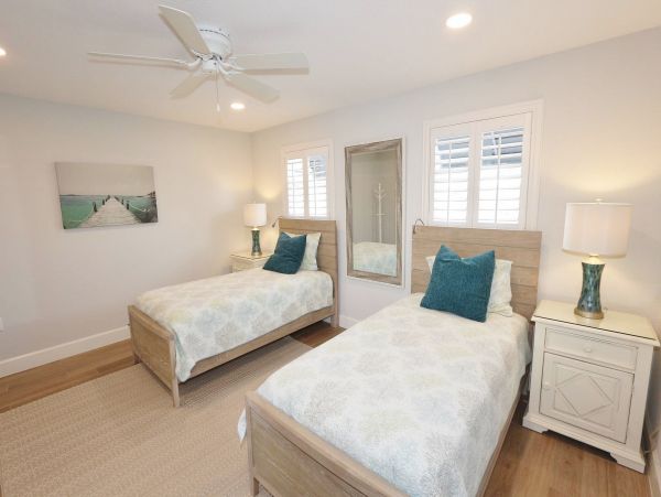 Longboat Key Beachfront Vacation Rental - Florida Gulf Coast Oceanfront Condo
