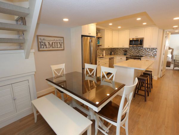 Longboat Key Beachfront Vacation Rental - Florida Gulf Coast Oceanfront Condo