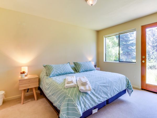 Sonoma County Home 984379