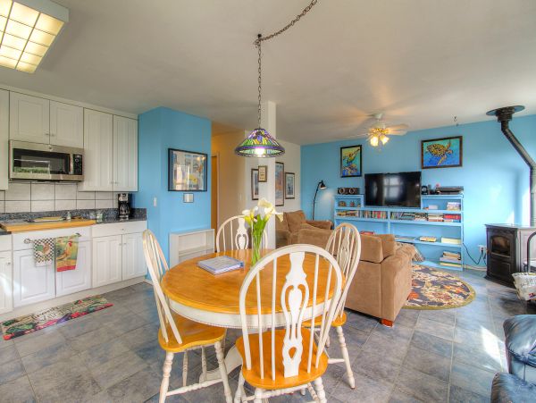 Sonoma County Home 984382