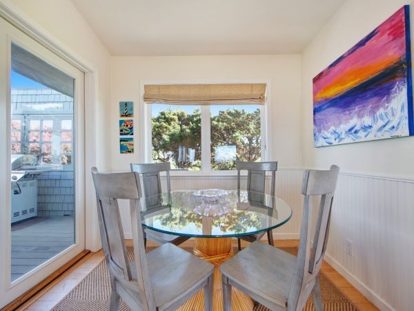 Sonoma County Home 984383
