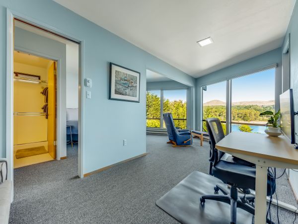 Sonoma County Home 984384