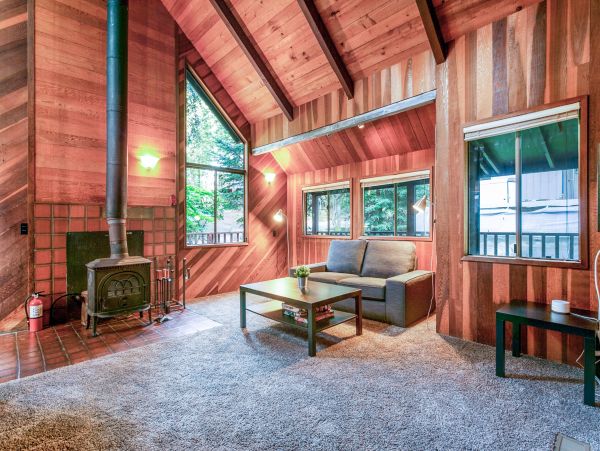Sonoma County Home 984387