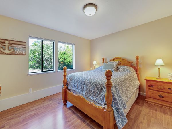 Sonoma County Home 984388