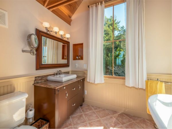Sonoma County Home 984390