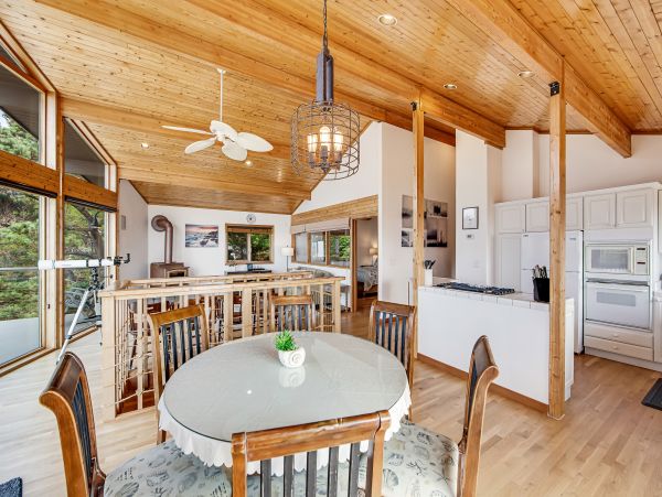 Sonoma County Home 984391