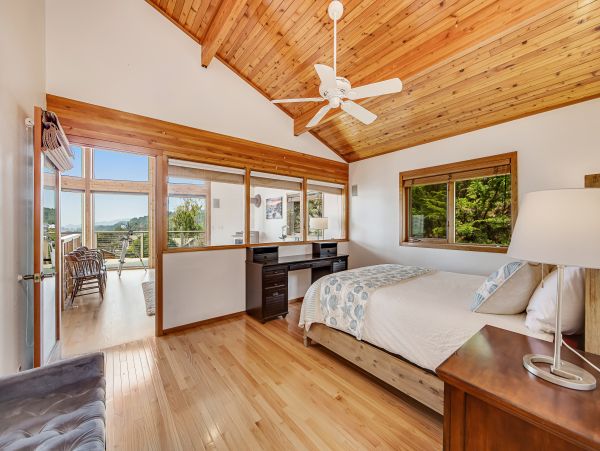 Sonoma County Home 984391