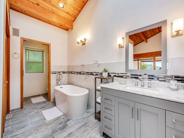 Sonoma County Home 984391