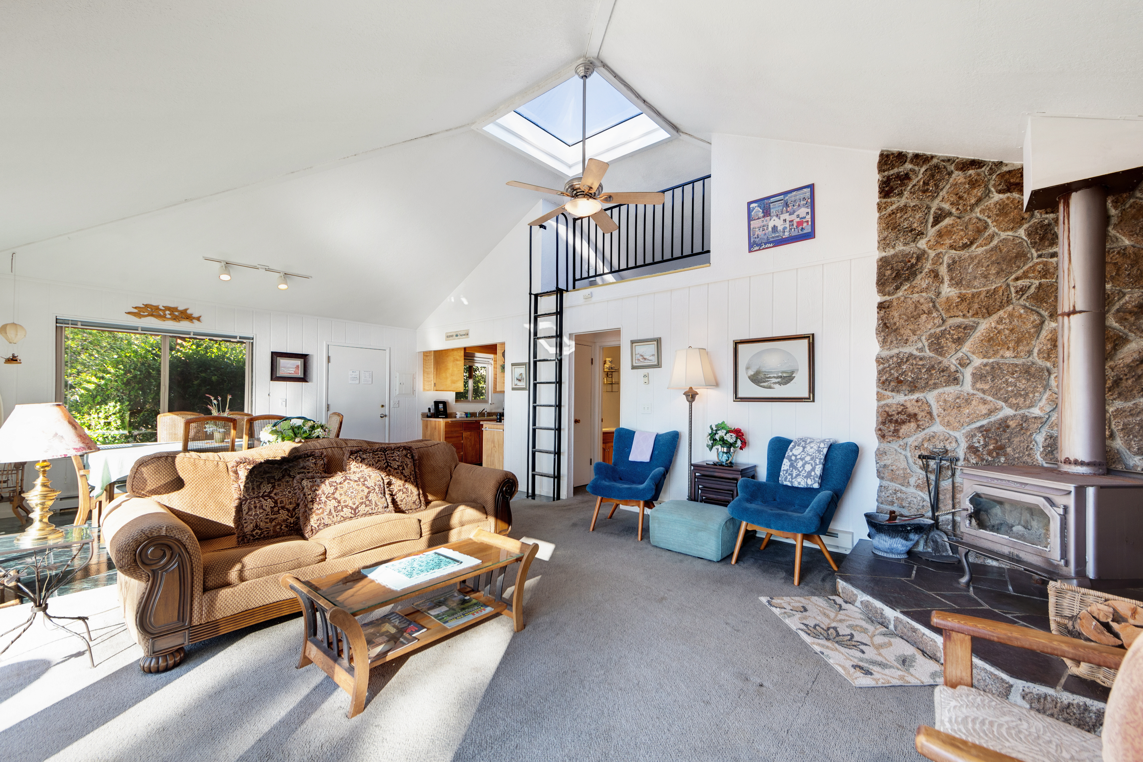Sonoma County Home 984394